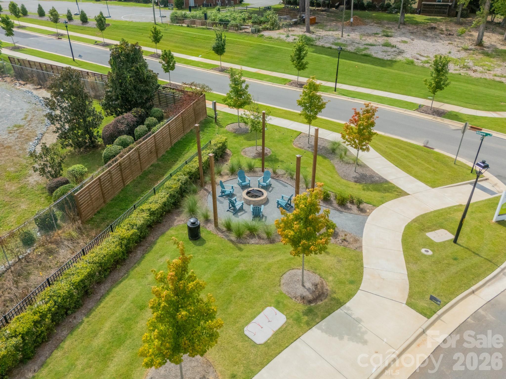 Context at Oakhurst - Residential