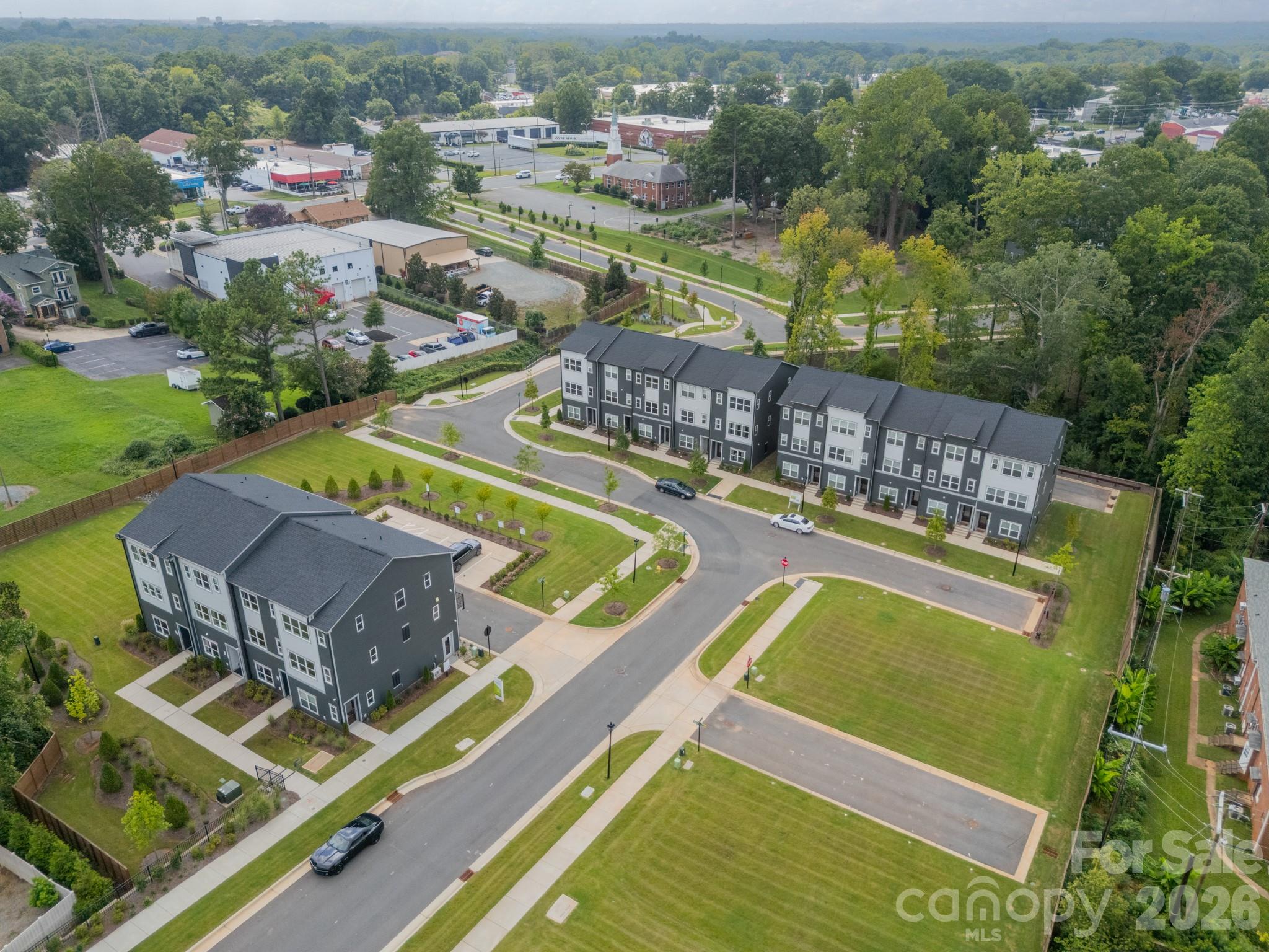 Context at Oakhurst - Residential