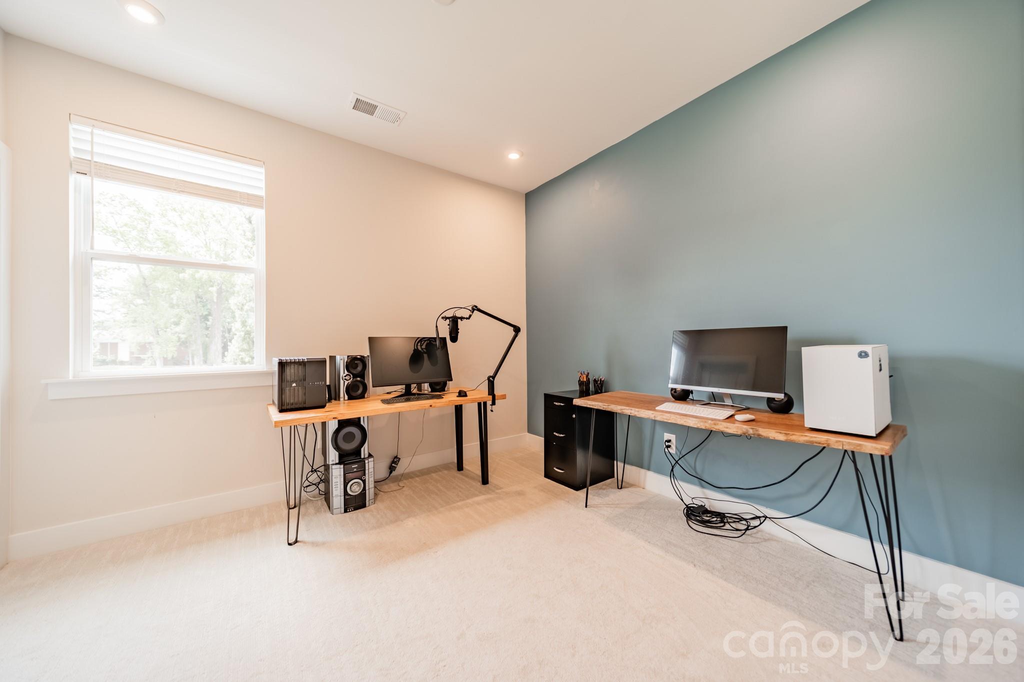 Context at Oakhurst - Residential