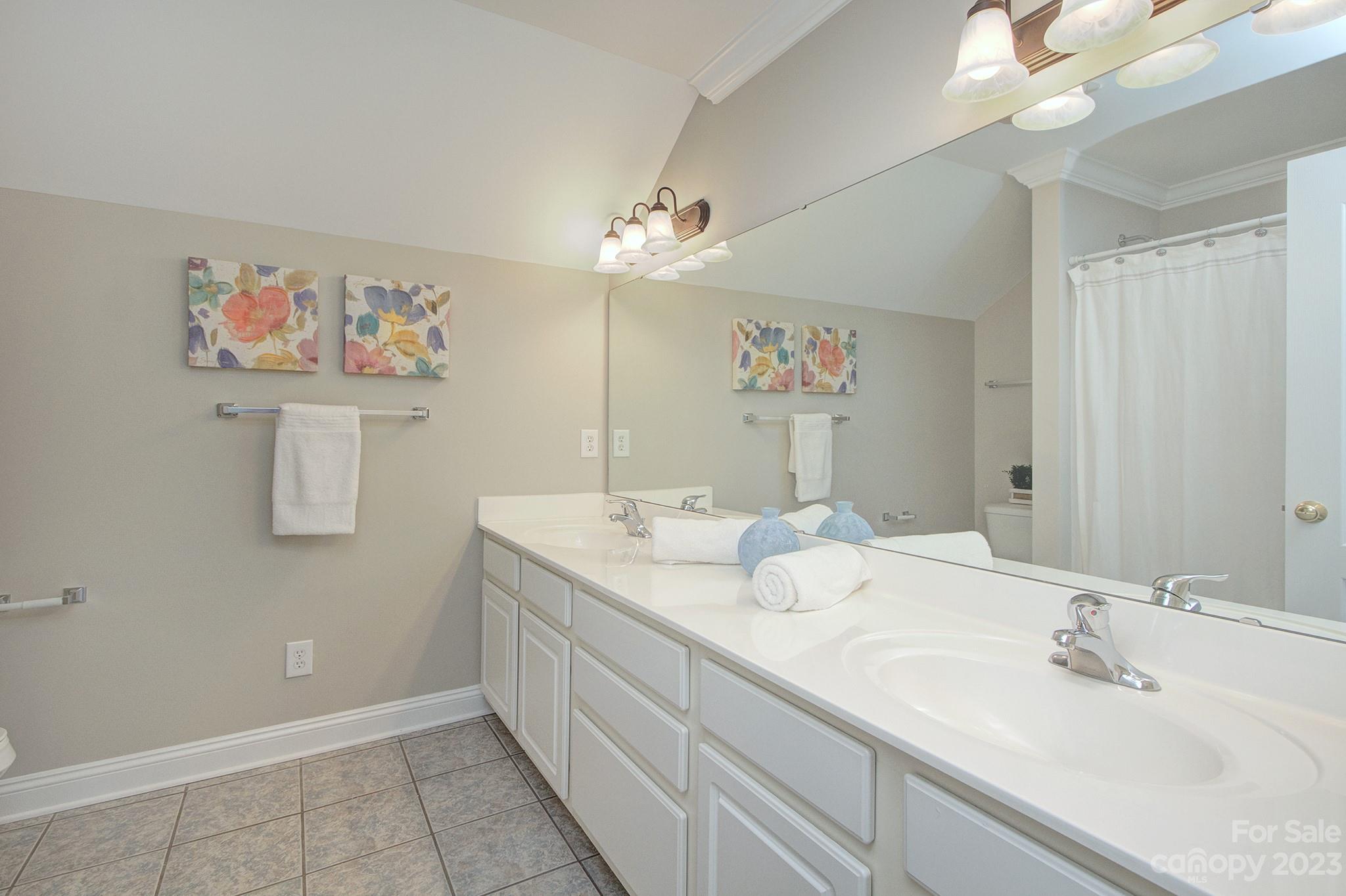 Traditions - Residential