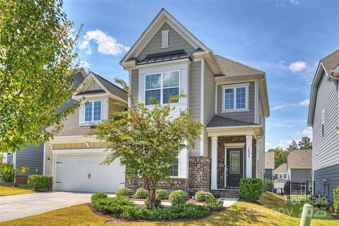 Photo of 1024 Gabardine Lane, Waxhaw, NC 28173 (MLS # 4306436)