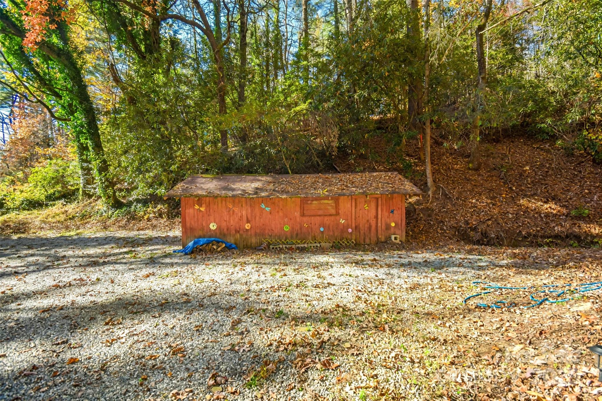 18748 Rosman Highway