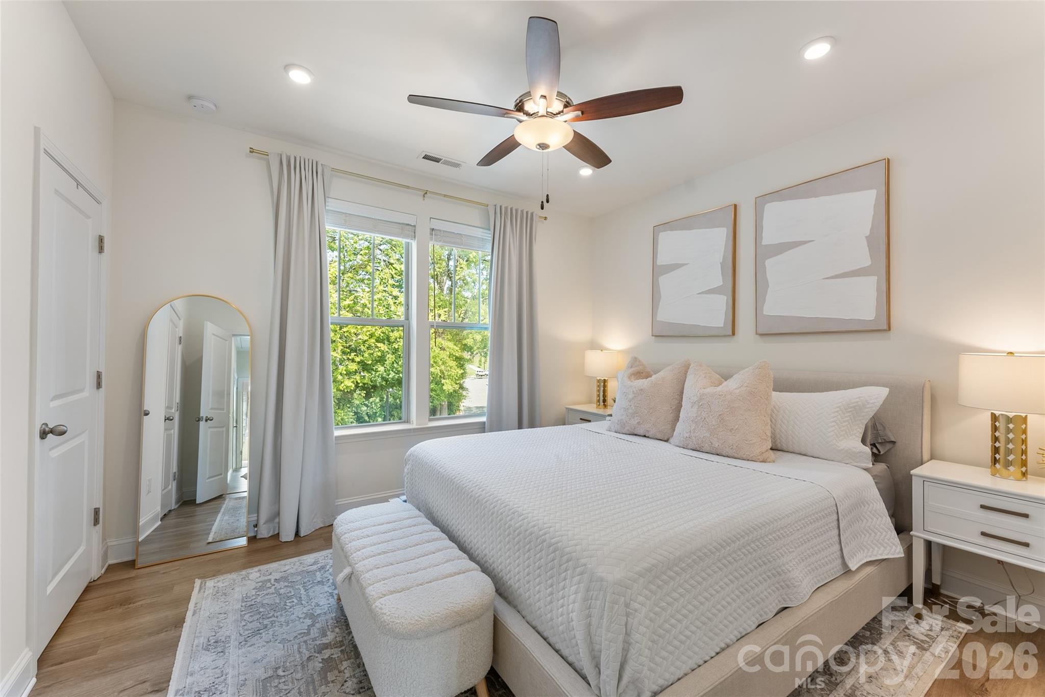 The Towns at Greenway - Residential