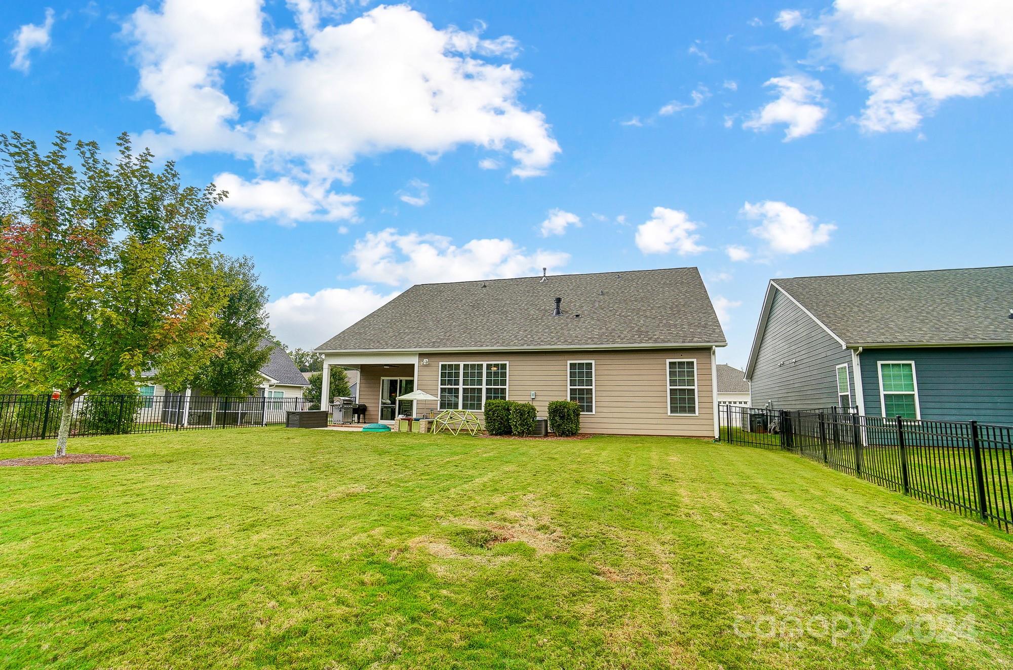 The Conservancy at McLean - Residential