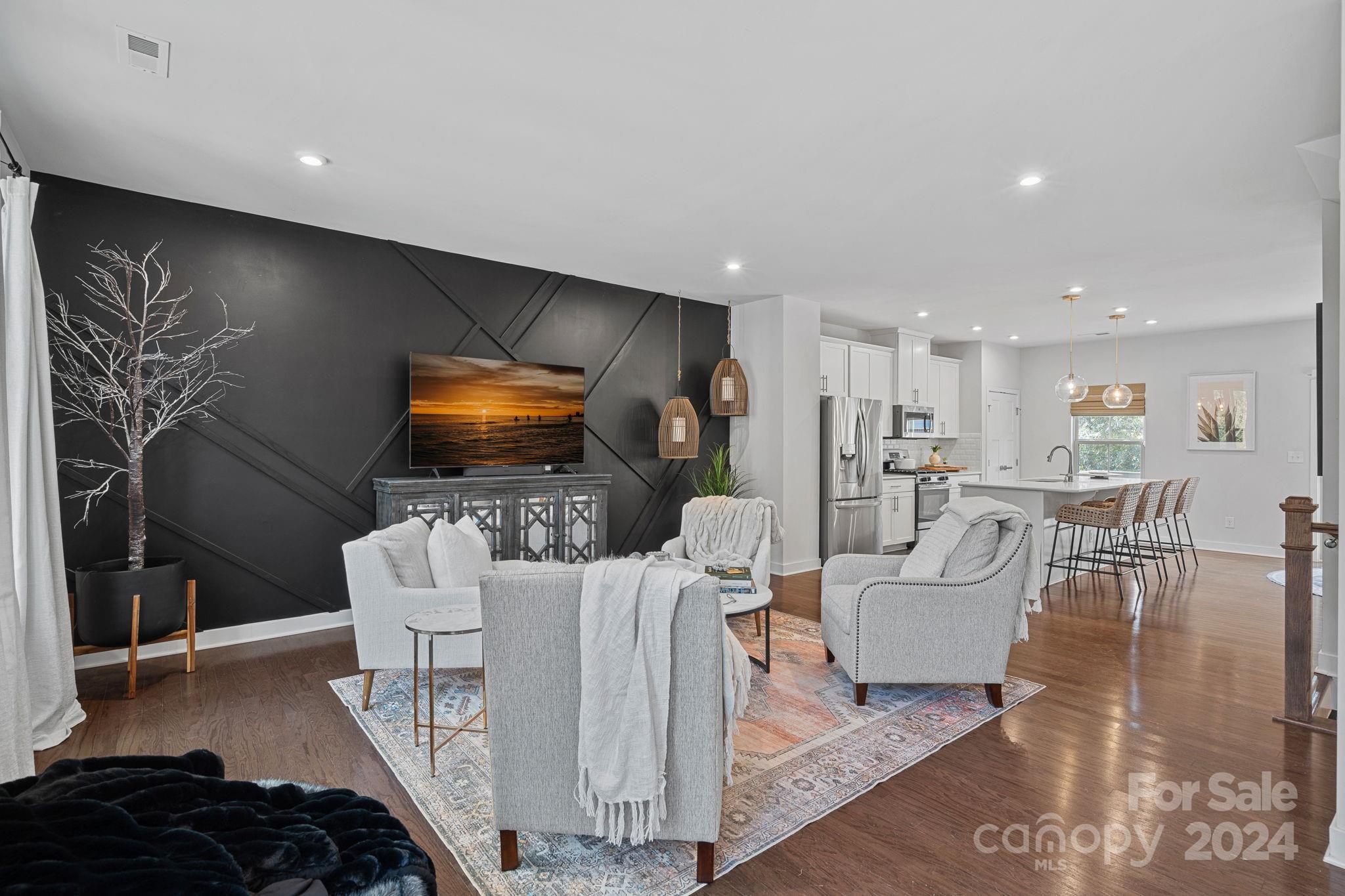 Townes of Oakhurst - Residential