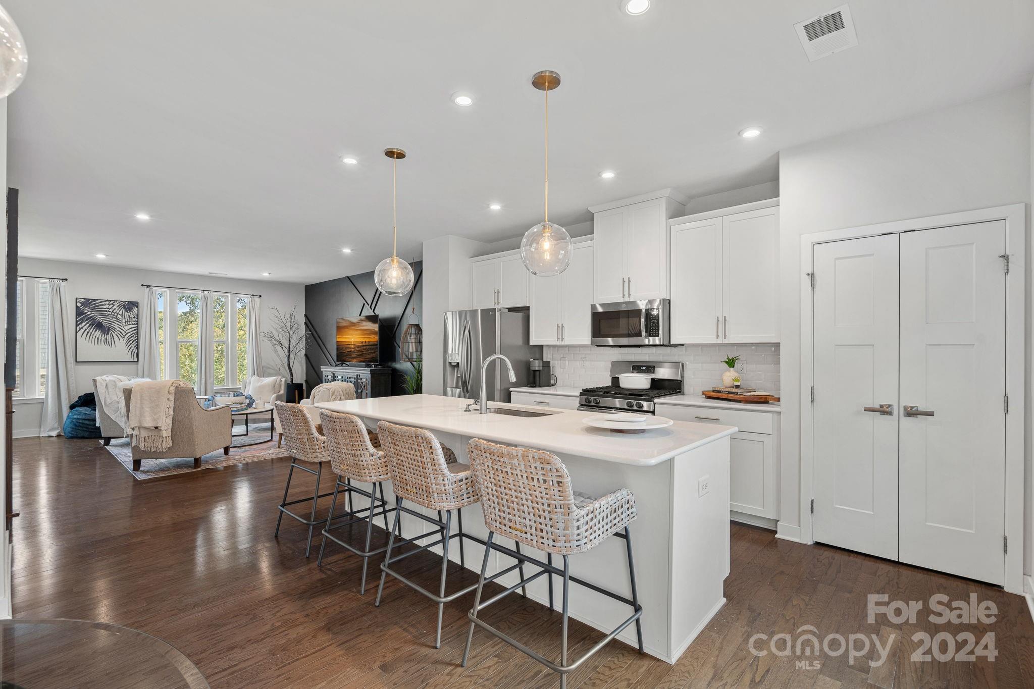 Townes of Oakhurst - Residential