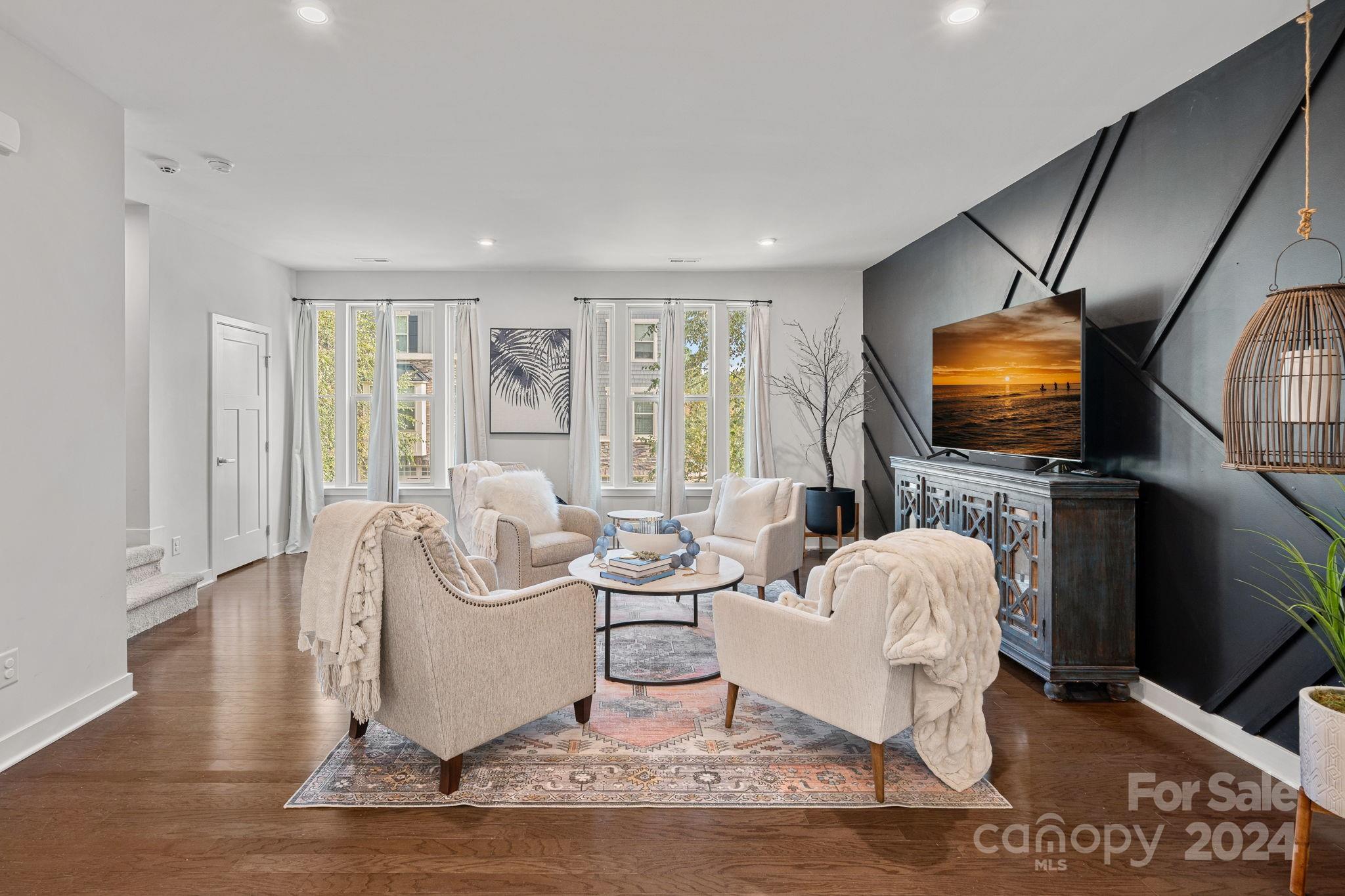 Townes of Oakhurst - Residential