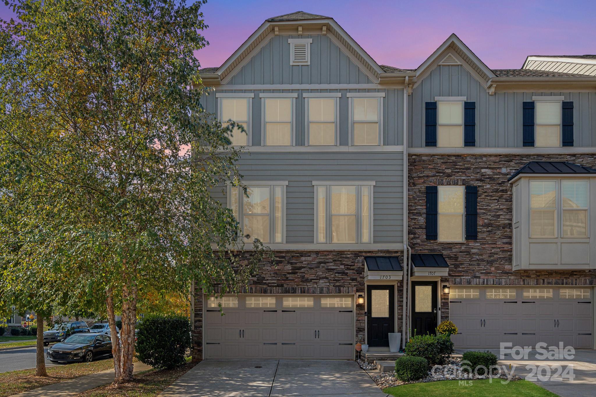 Townes of Oakhurst - Residential