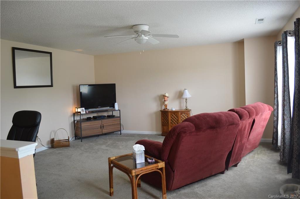 Hummingbird Ridge - Residential