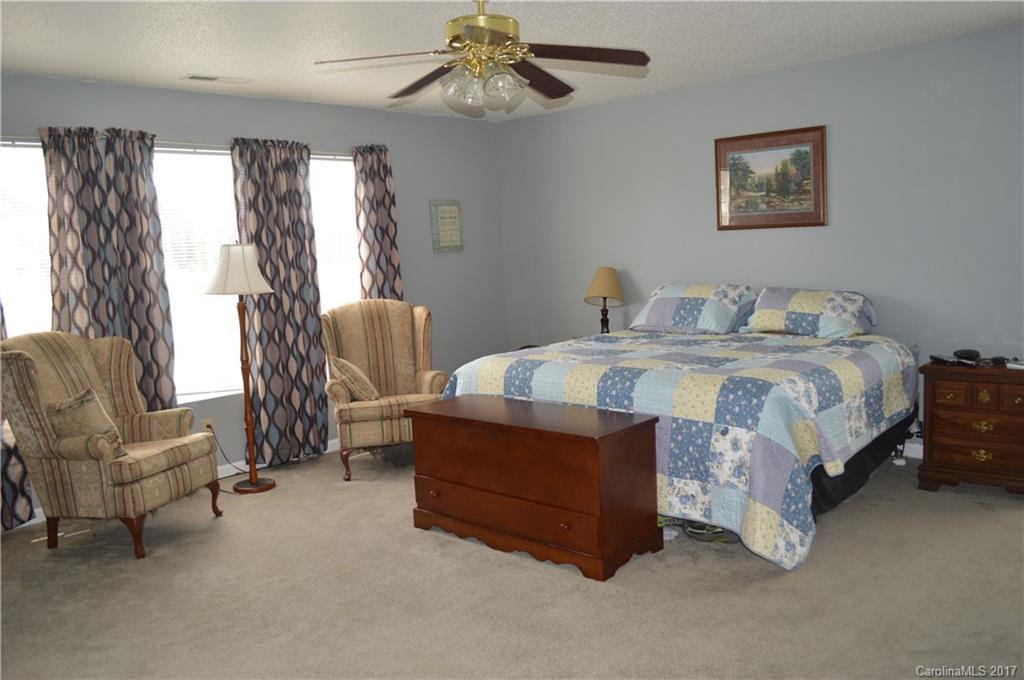 Hummingbird Ridge - Residential