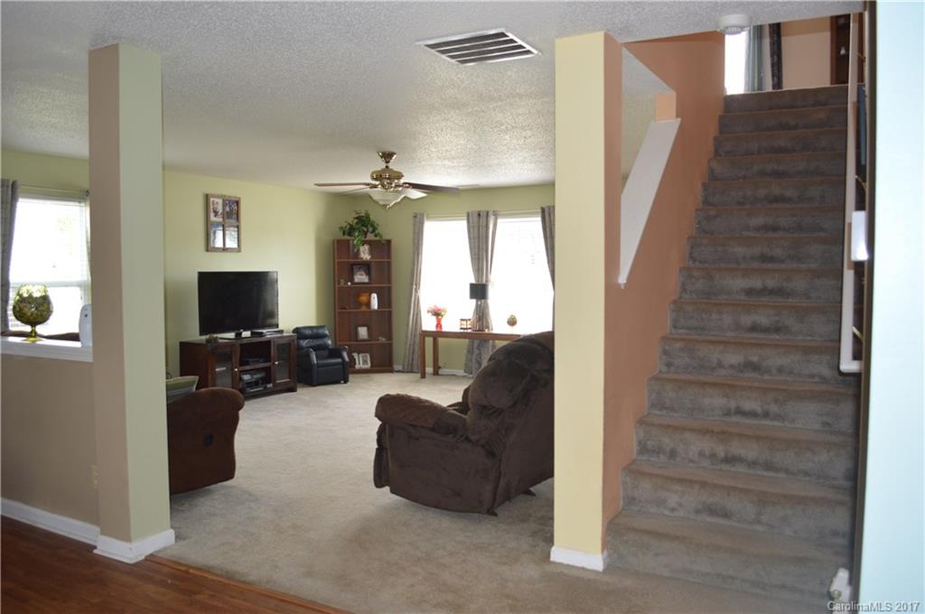 Hummingbird Ridge - Residential