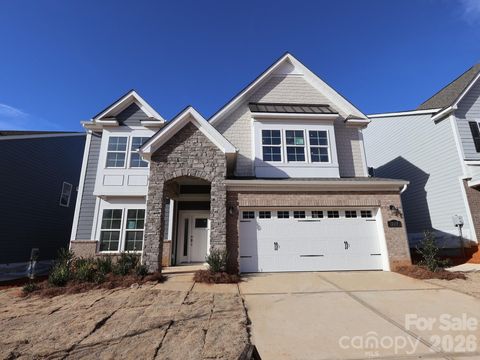 Photo of 12117 Avienmore Drive, Charlotte, NC 28278 (MLS # 4315507)