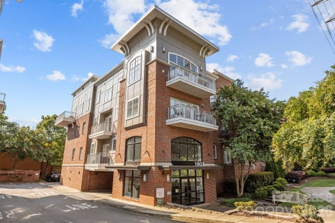 Photo of 1903 Kenilworth Avenue, Charlotte, NC 28203 (MLS # 4420747)