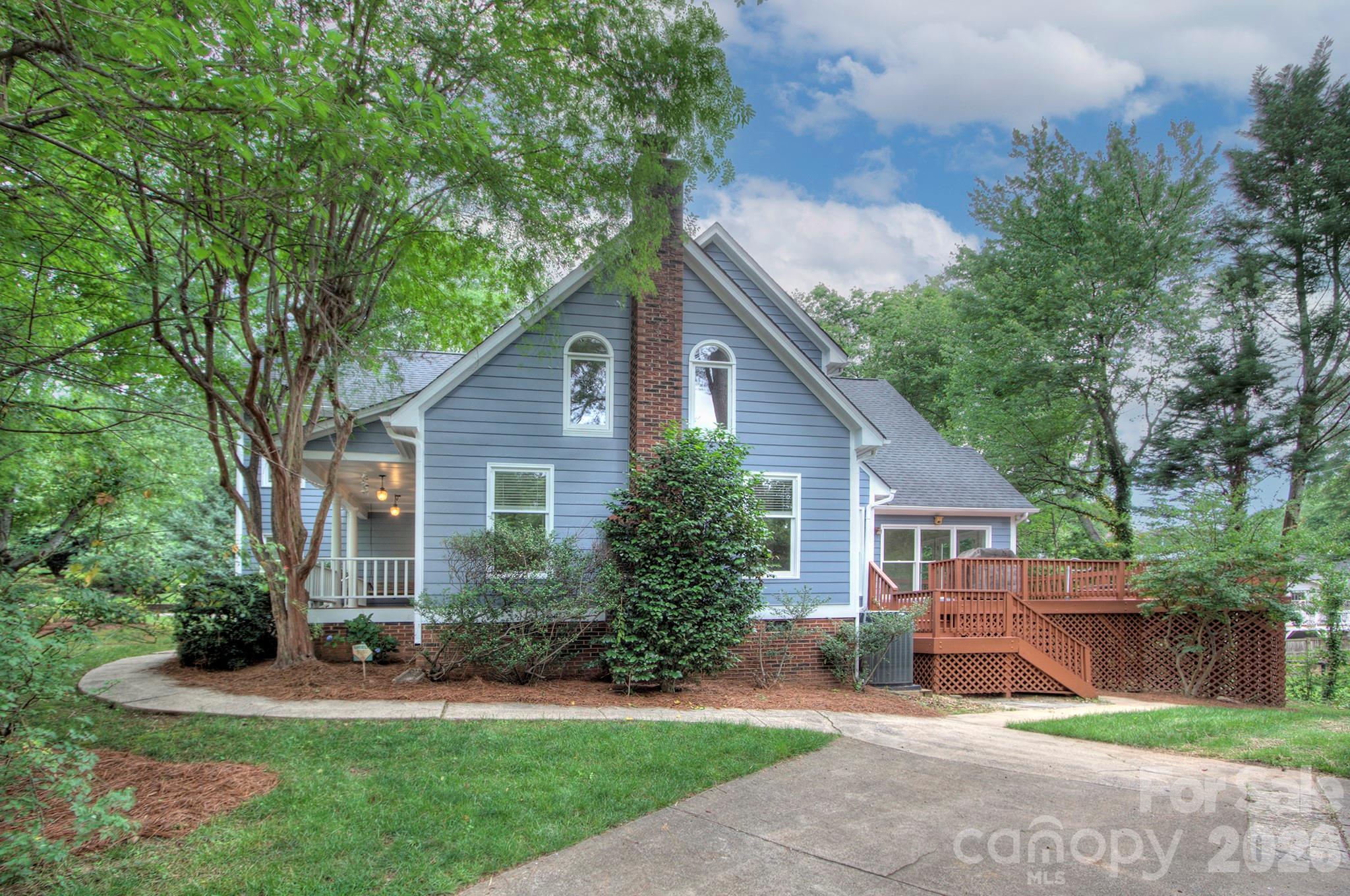 2000 Victorian Place