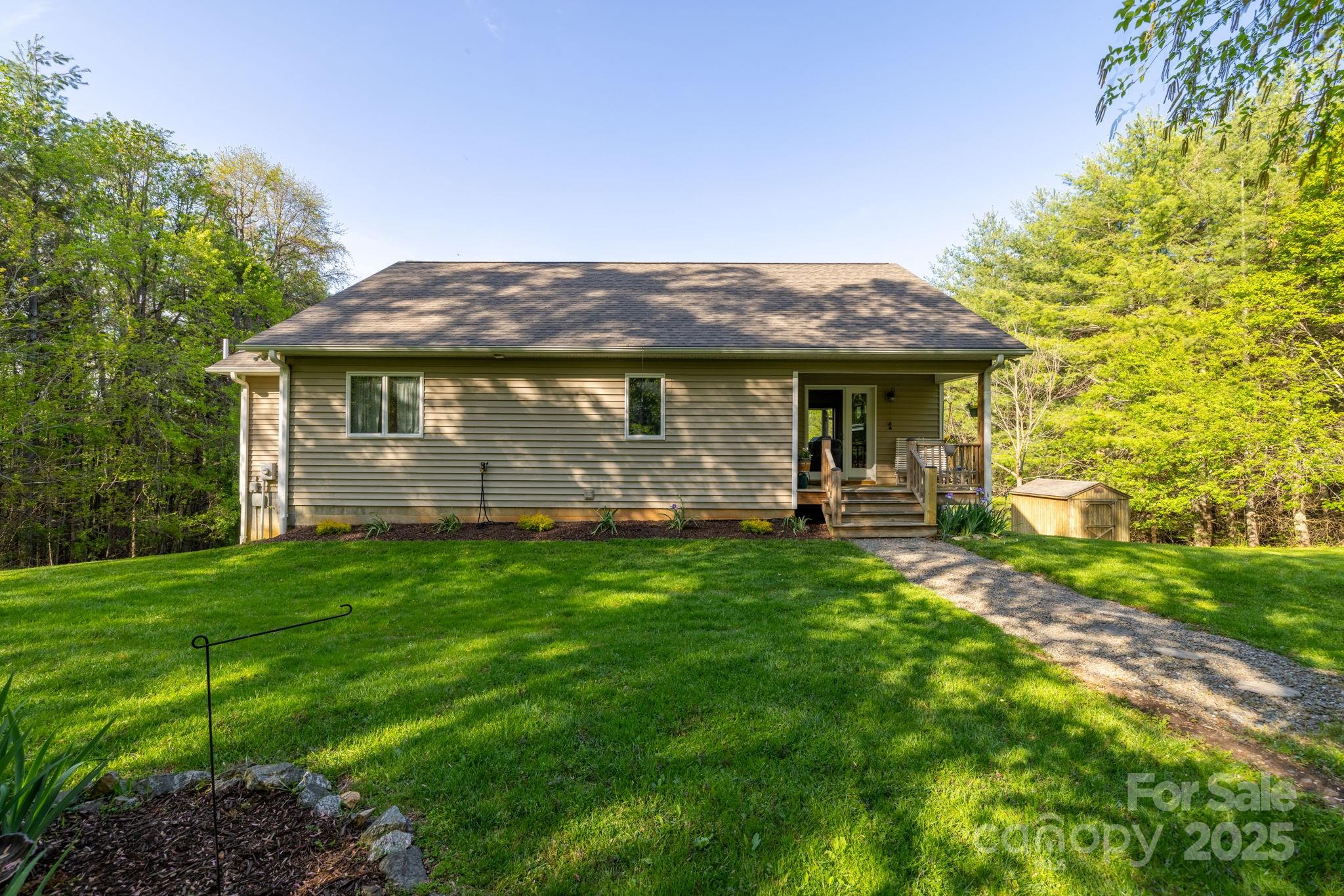 958 Alta Vista Lane