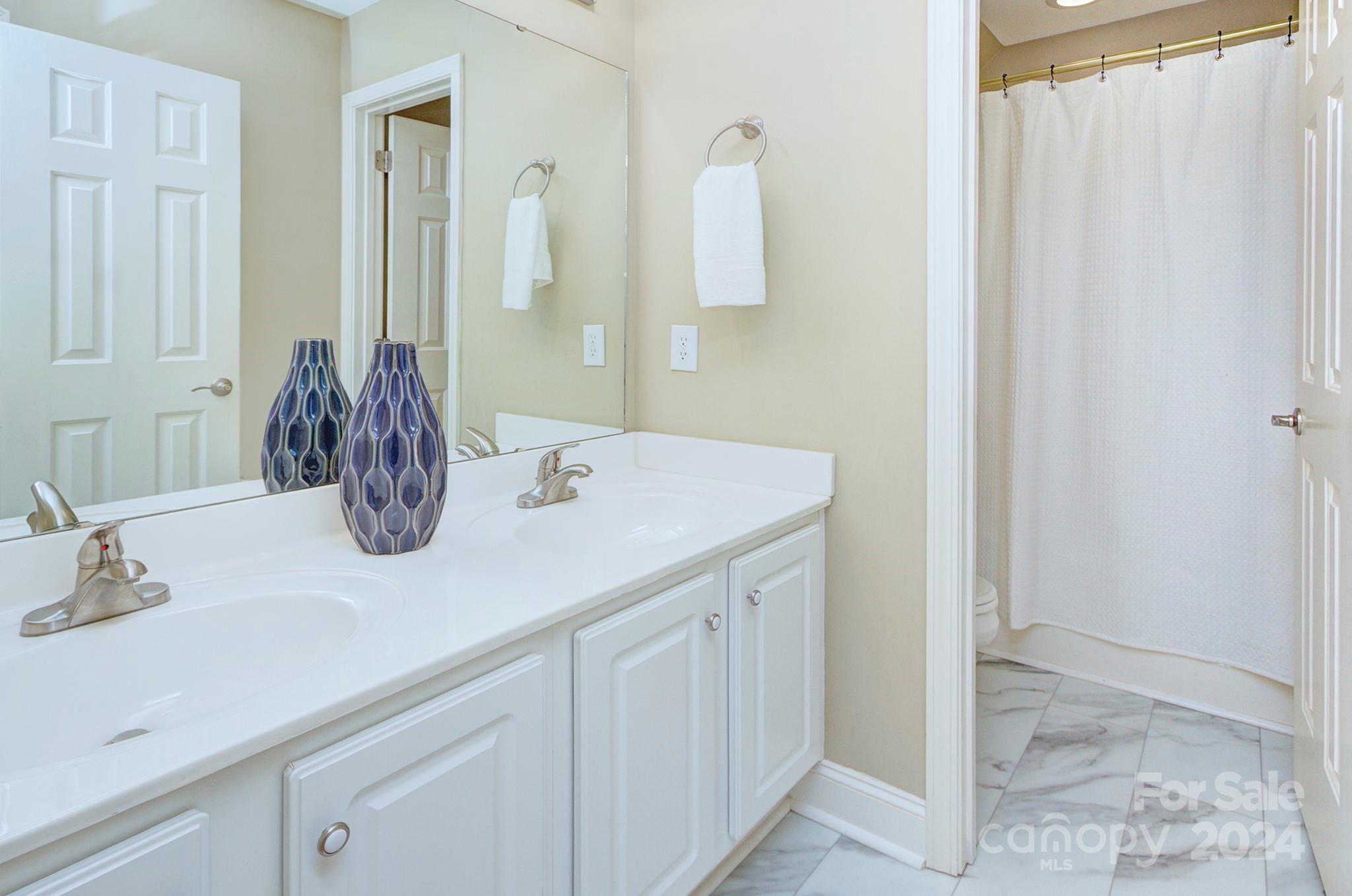 The Summit - Residential