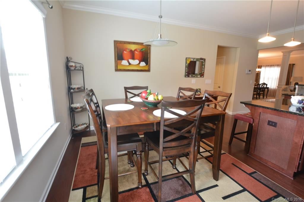 Newport Lakes - Residential