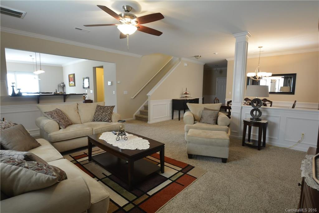 Newport Lakes - Residential