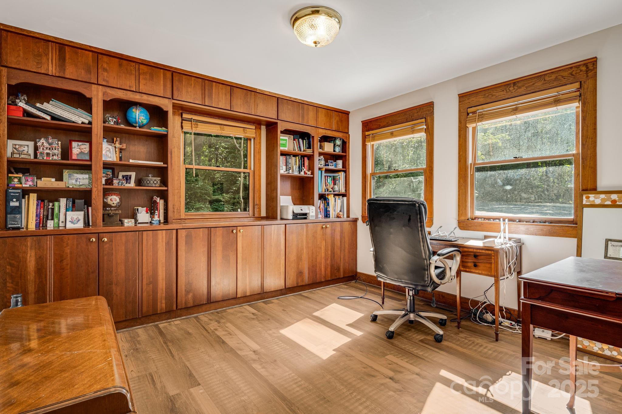 Rumbling Bald on Lake Lure - Residential