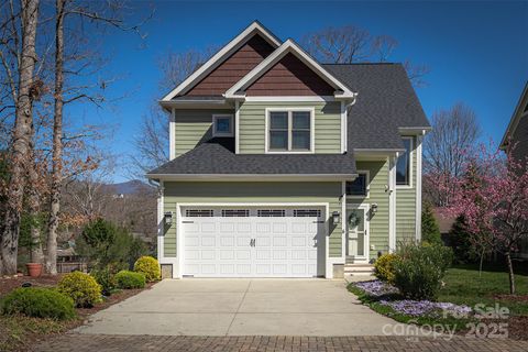 6 Gold Leaf Walk Way Black Mountain NC 28711