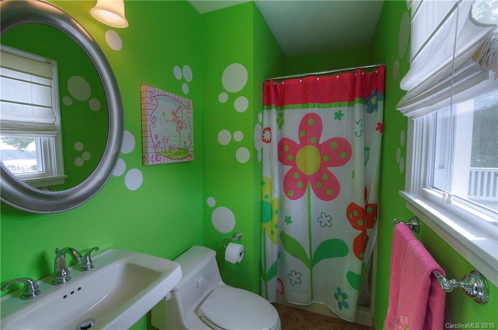 Tega Cay - Residential