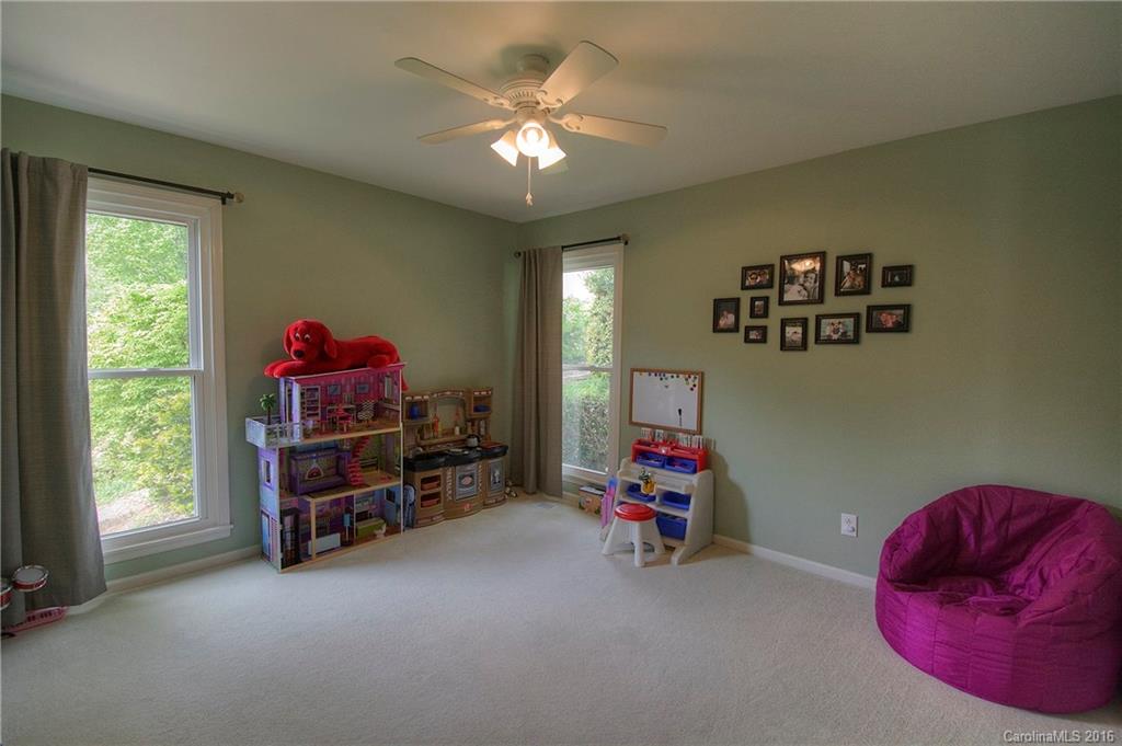 Tega Cay - Residential