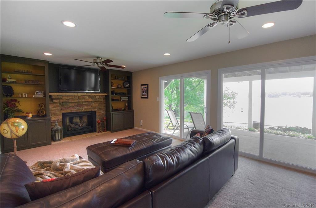 Tega Cay - Residential