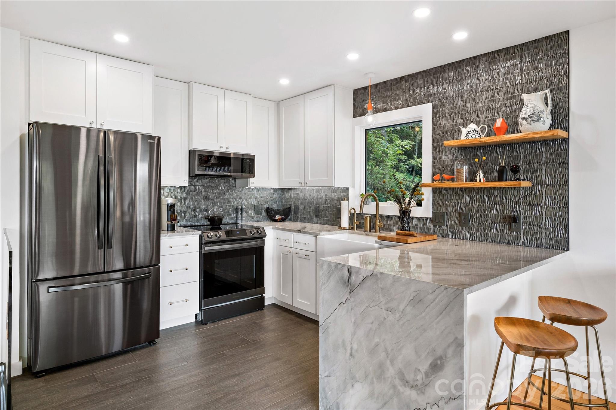 68 Lakey Gap Heights 7