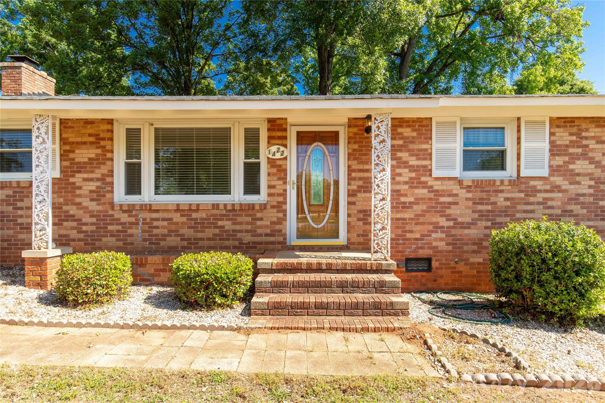 1422 Woodhaven Road