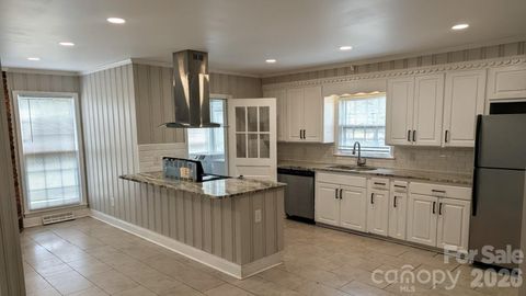 Photo of 505 Williams Street, Lake City, SC 29560 (MLS # 4363613)