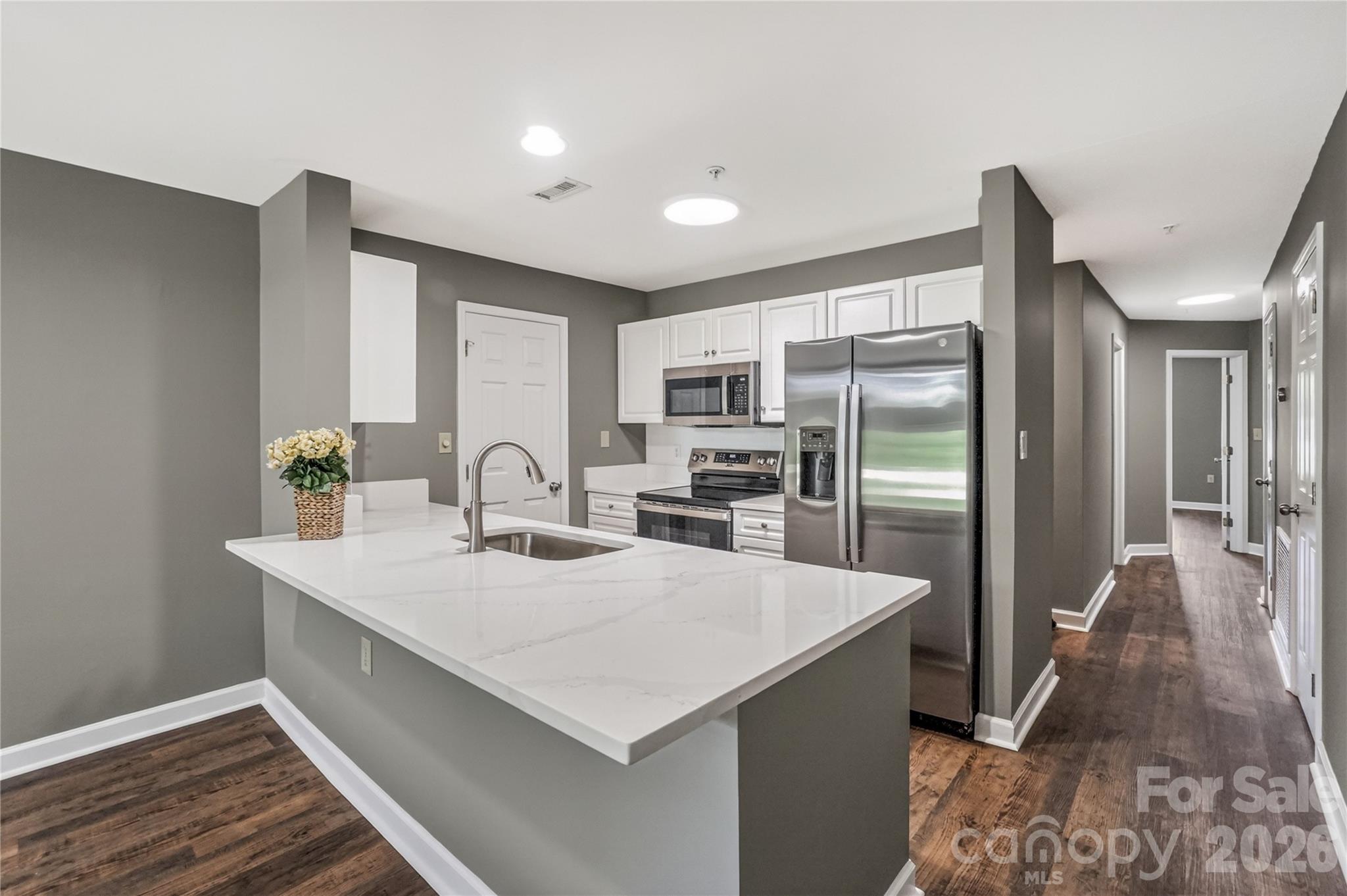 104 Pier 33 Drive 312