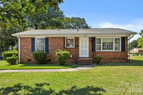 Photo of 4235 Brookway Drive, Charlotte, NC 28208 (MLS # 4434492)