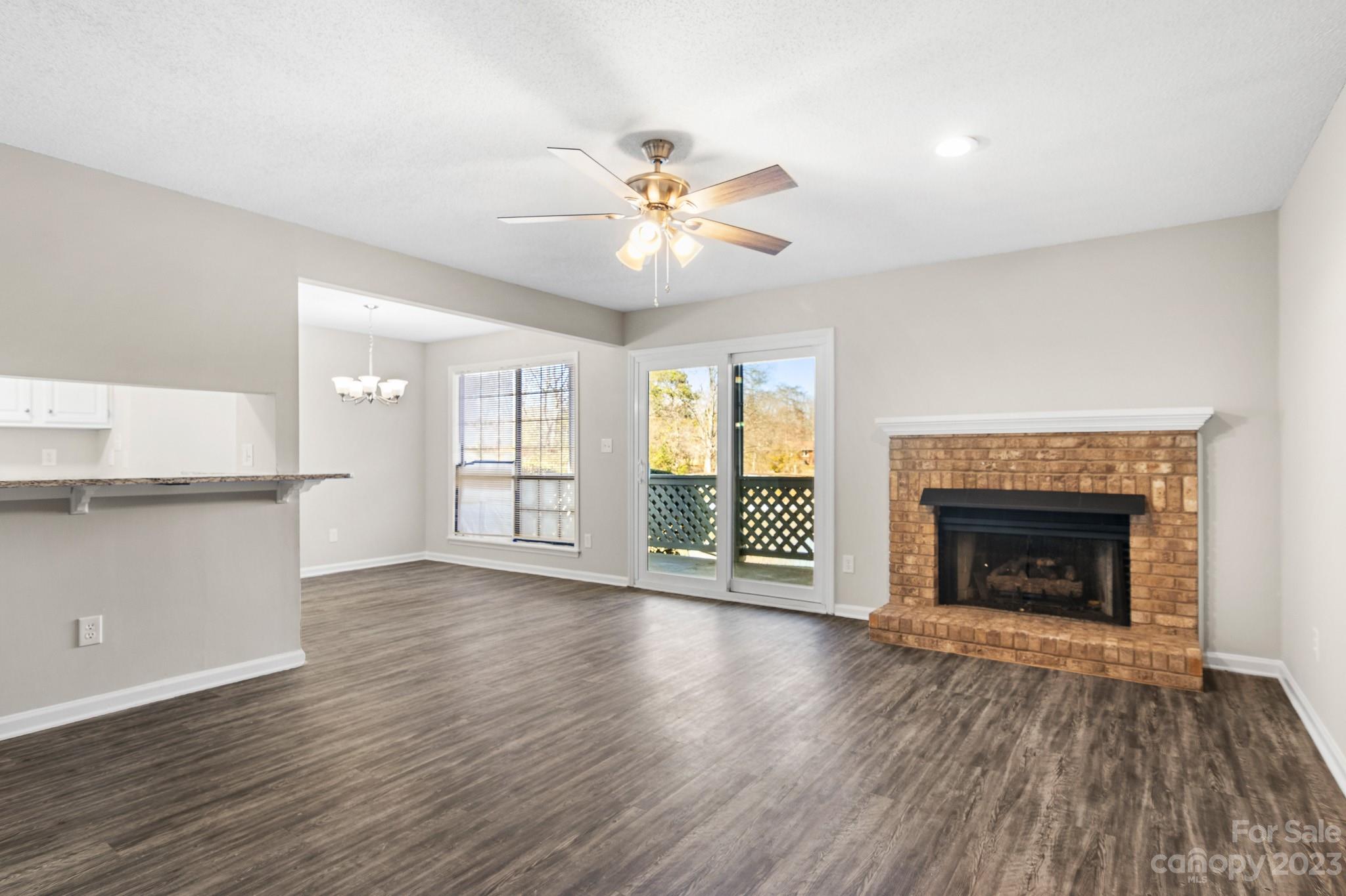 Harris Lake - Residential