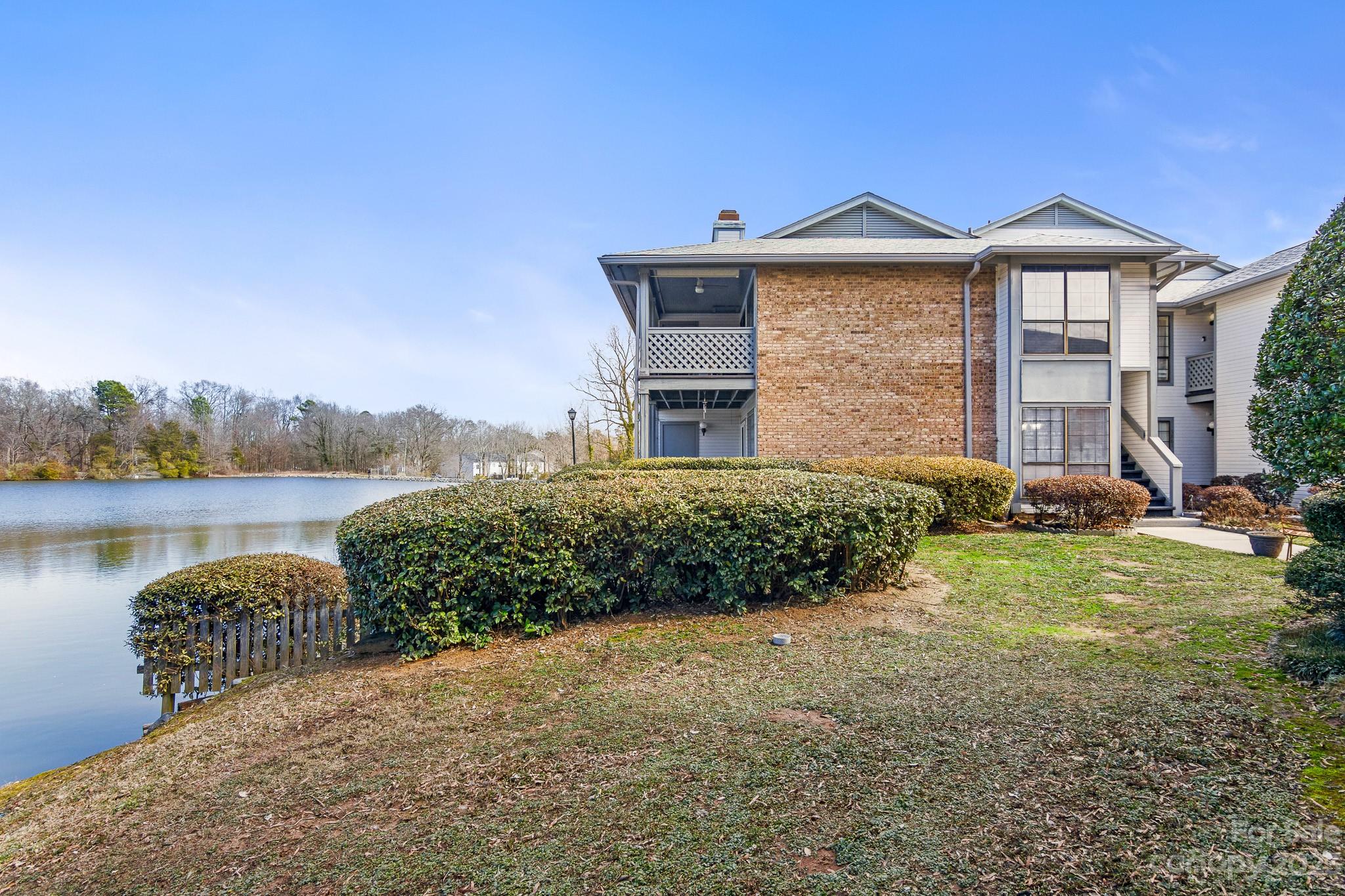 Harris Lake - Residential