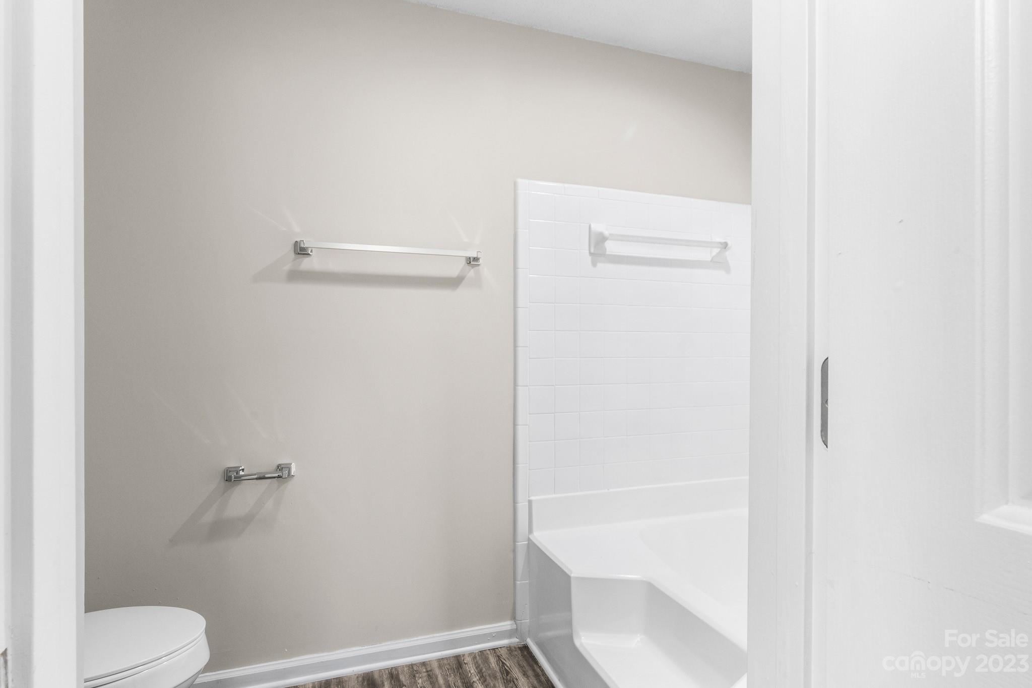 Harris Lake - Residential