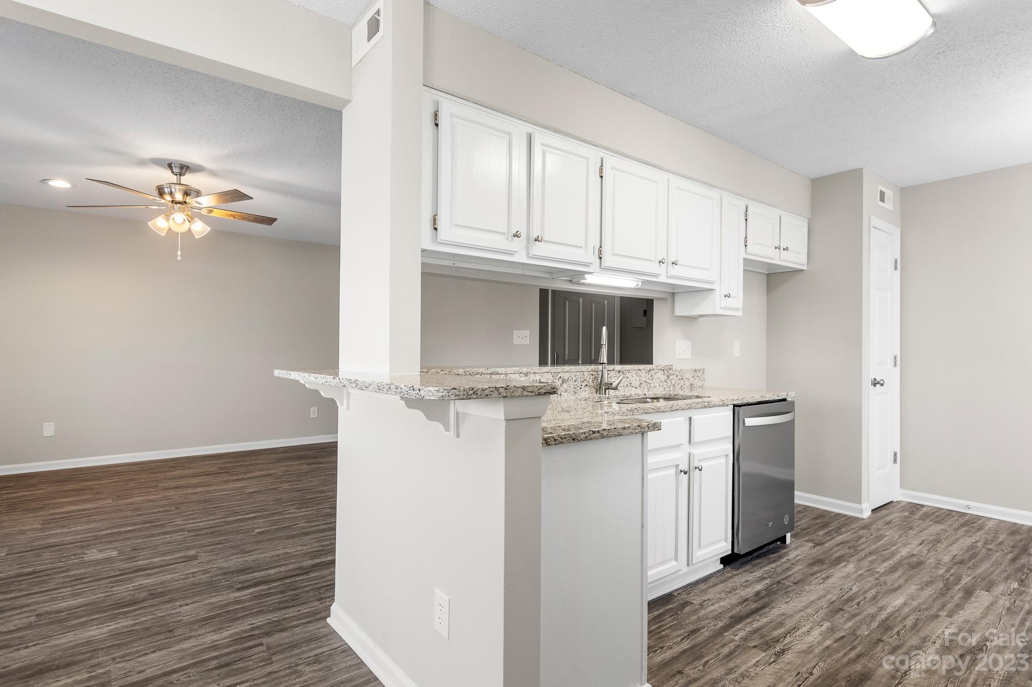 Harris Lake - Residential