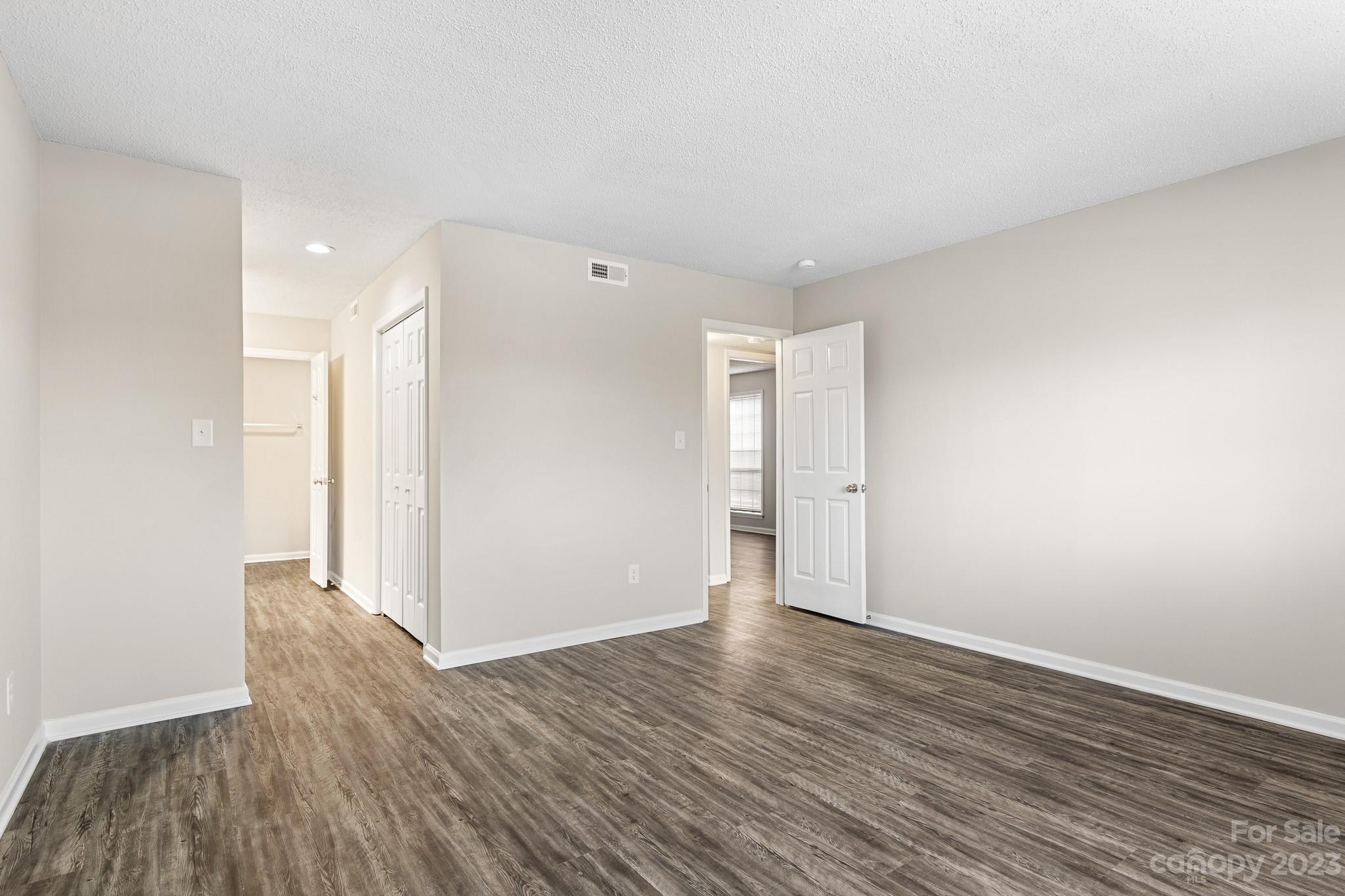 Harris Lake - Residential