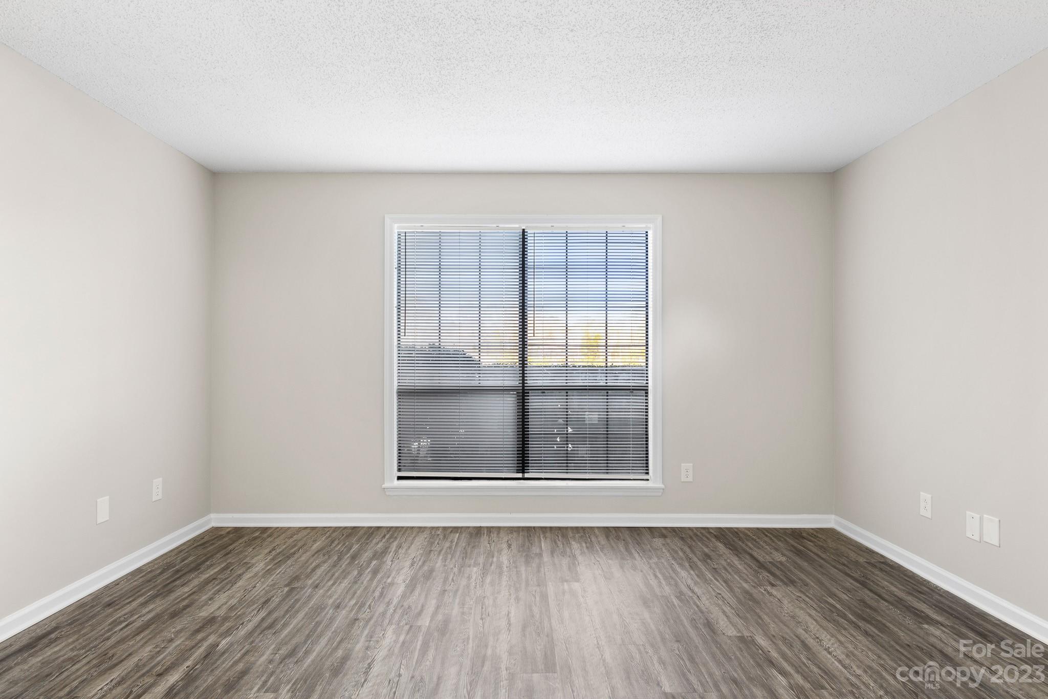 Harris Lake - Residential