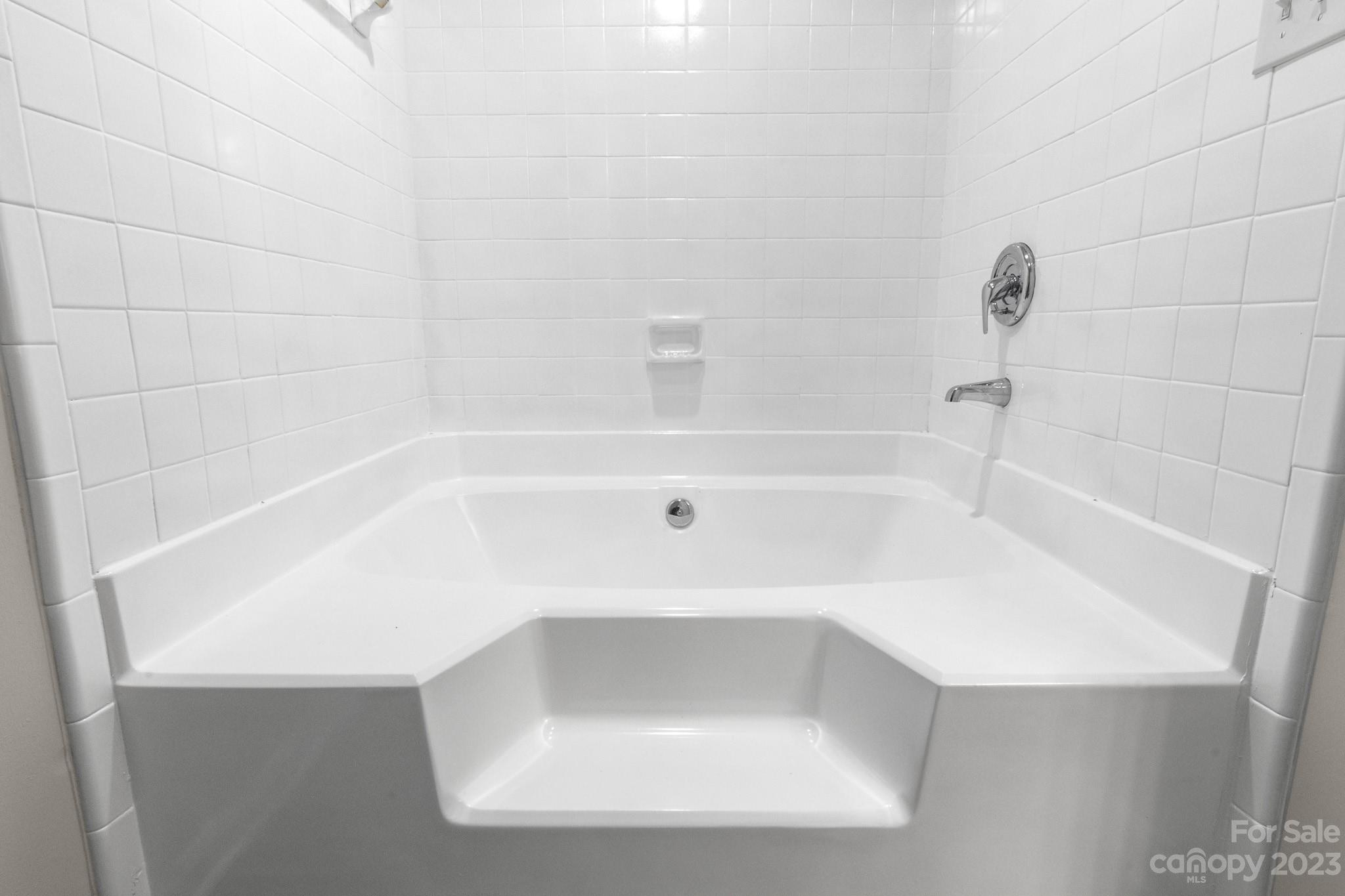 Harris Lake - Residential