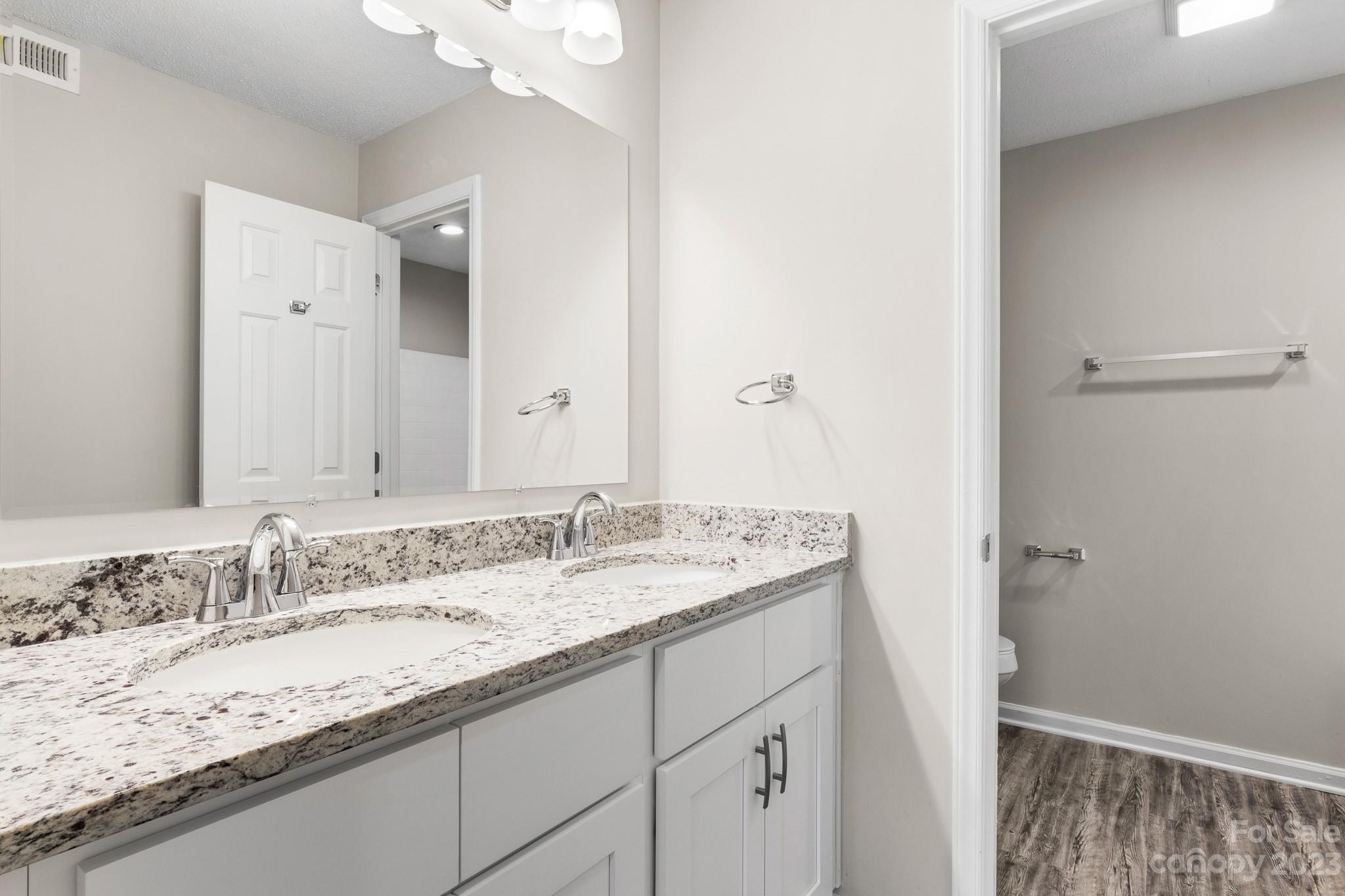 Harris Lake - Residential