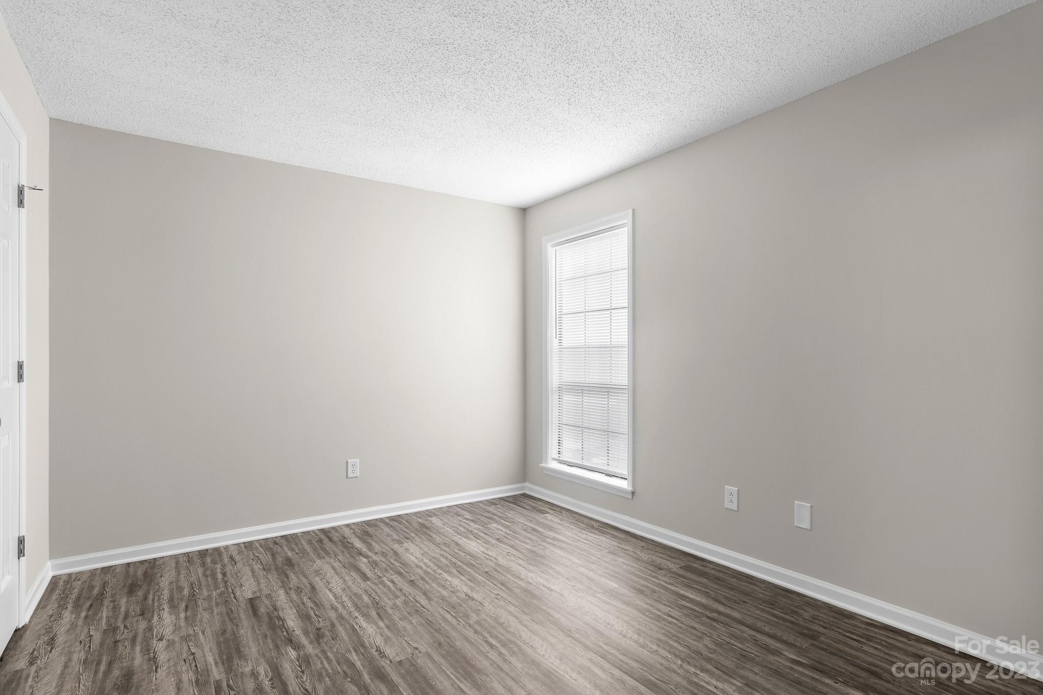 Harris Lake - Residential