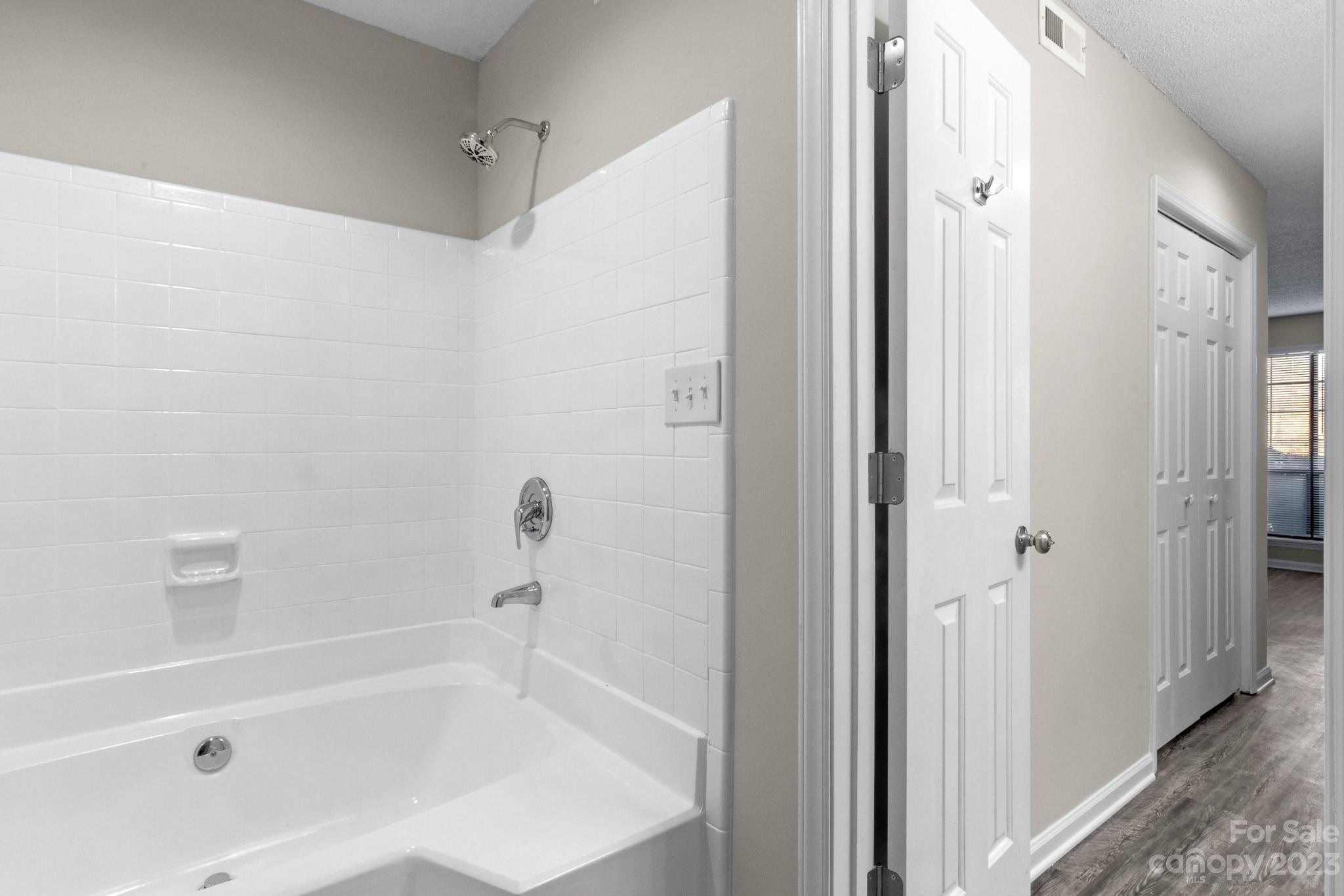 Harris Lake - Residential