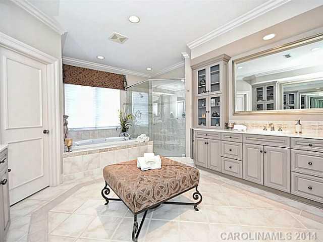 The Peninsula - Residential