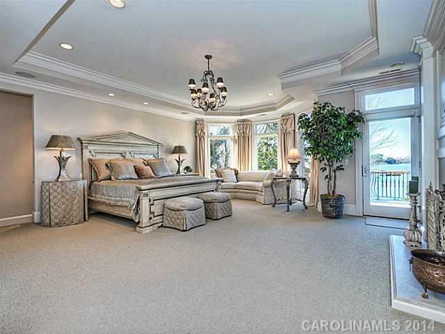 The Peninsula - Residential