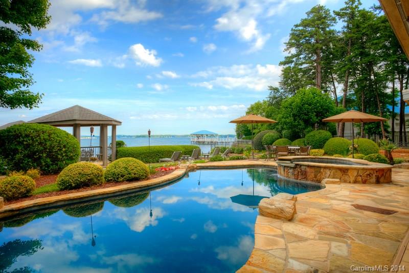 The Peninsula - Residential