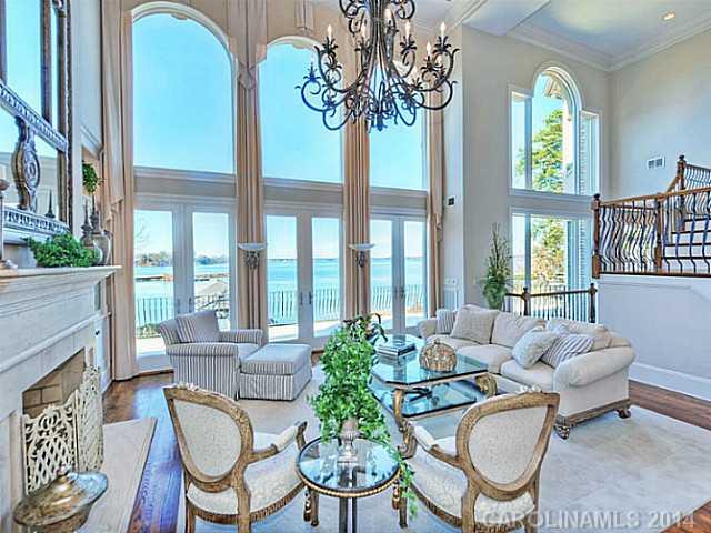 The Peninsula - Residential