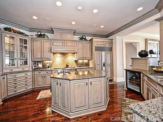 The Peninsula - Residential