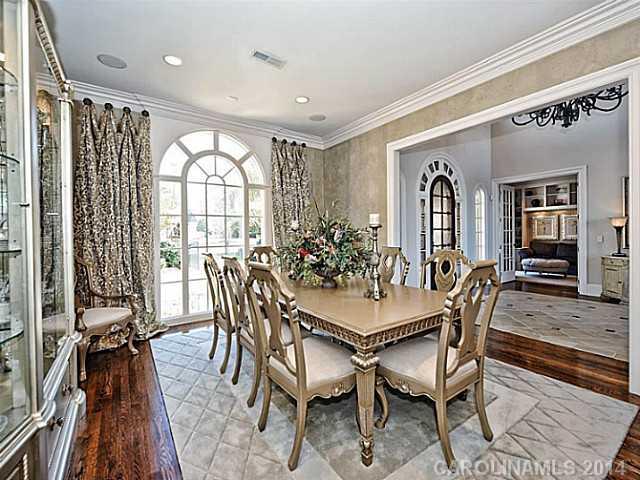 The Peninsula - Residential