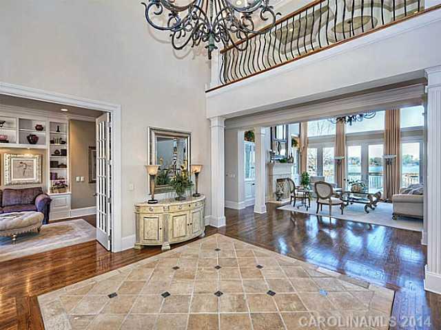 The Peninsula - Residential