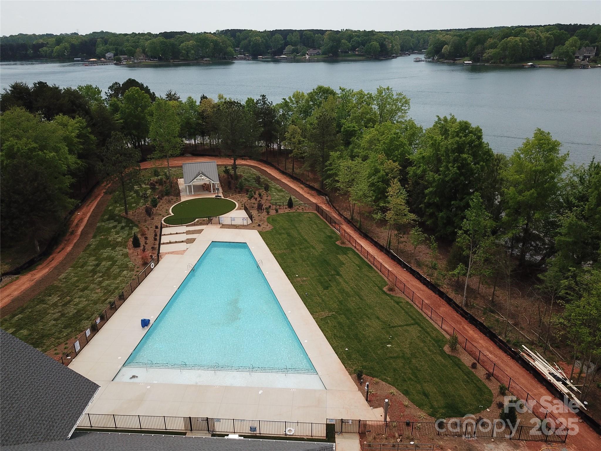 Lakeside Pointe - Residential